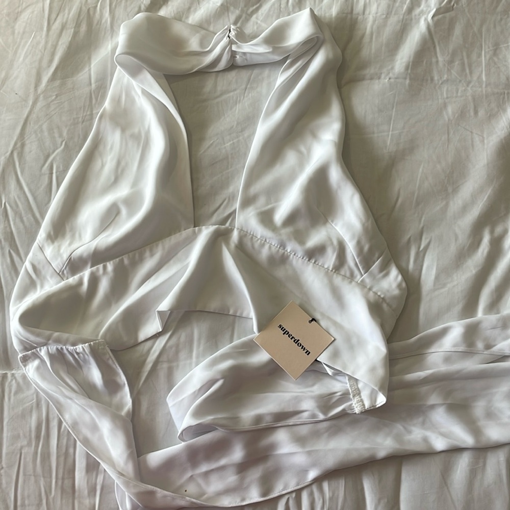 Superdown wrap tie tank